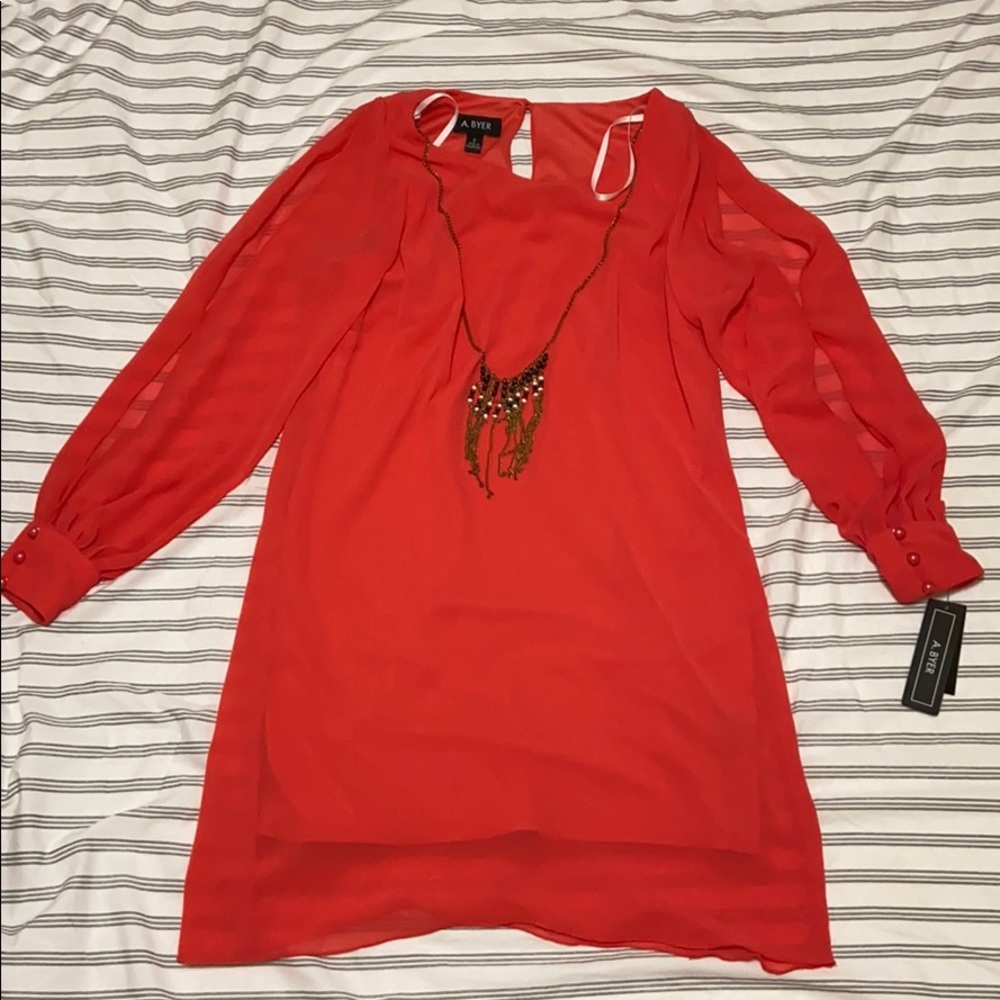 NWT Necklace Peach Dress Sleeve Cut Outs